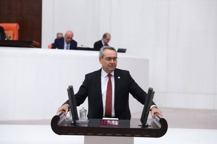 Zeybek’ten Adrasan Göleti Sorusu